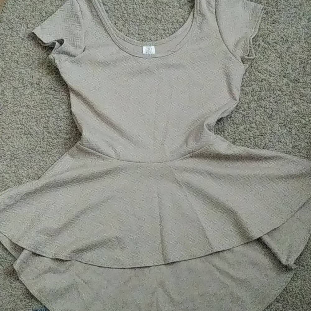"fit and flare" top